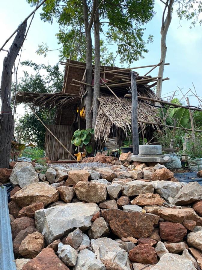 Royal Mountain Hut Hotel Ratchaburi Exterior photo