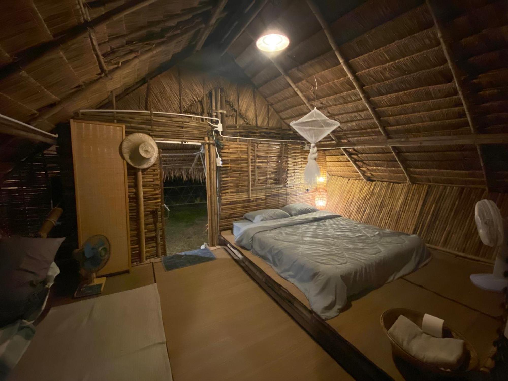 Royal Mountain Hut Hotel Ratchaburi Exterior photo