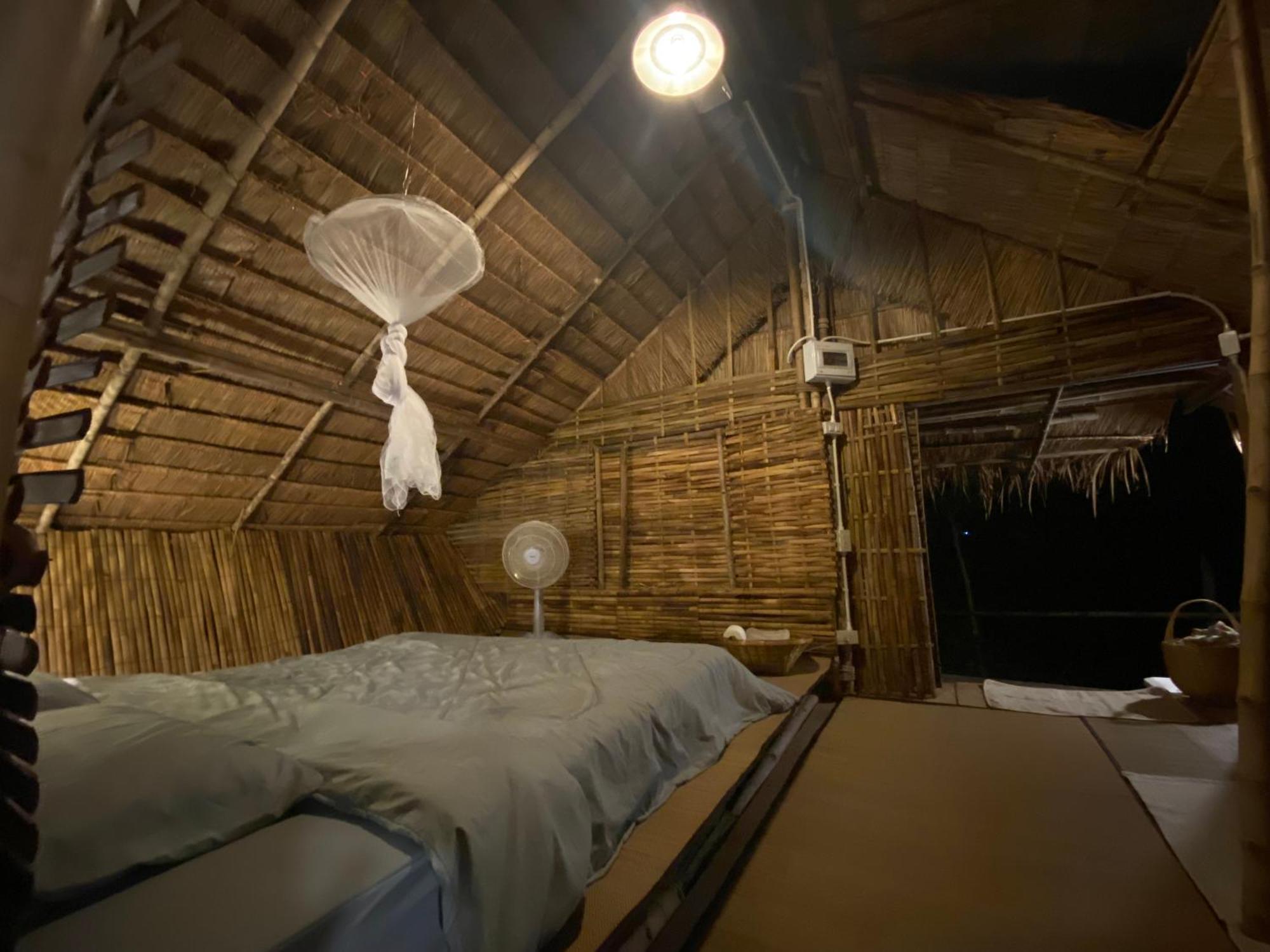 Royal Mountain Hut Hotel Ratchaburi Exterior photo