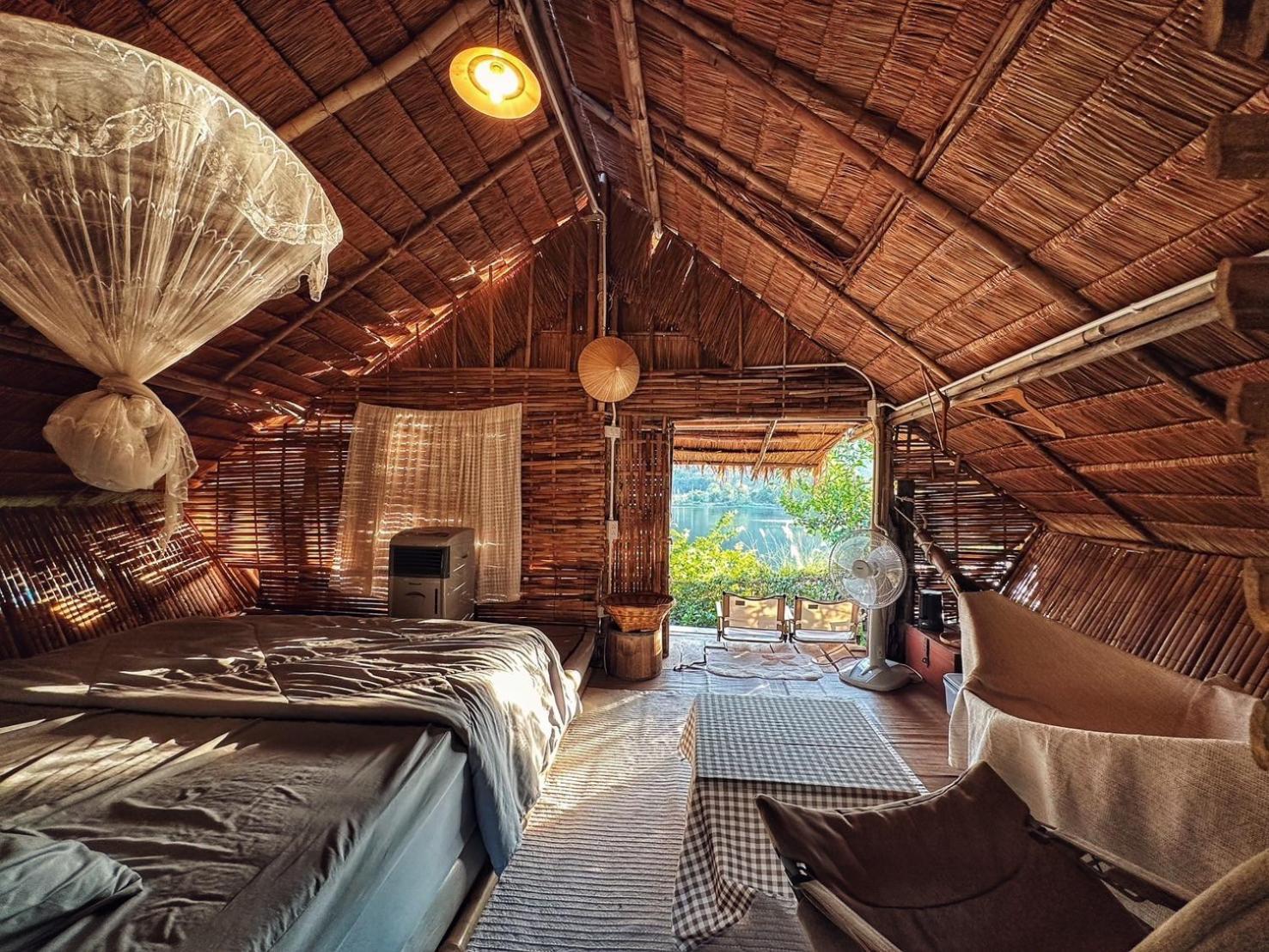 Royal Mountain Hut Hotel Ratchaburi Exterior photo